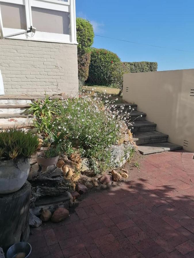 Porcupine Walk Apartment Simonʼs Town Екстериор снимка
