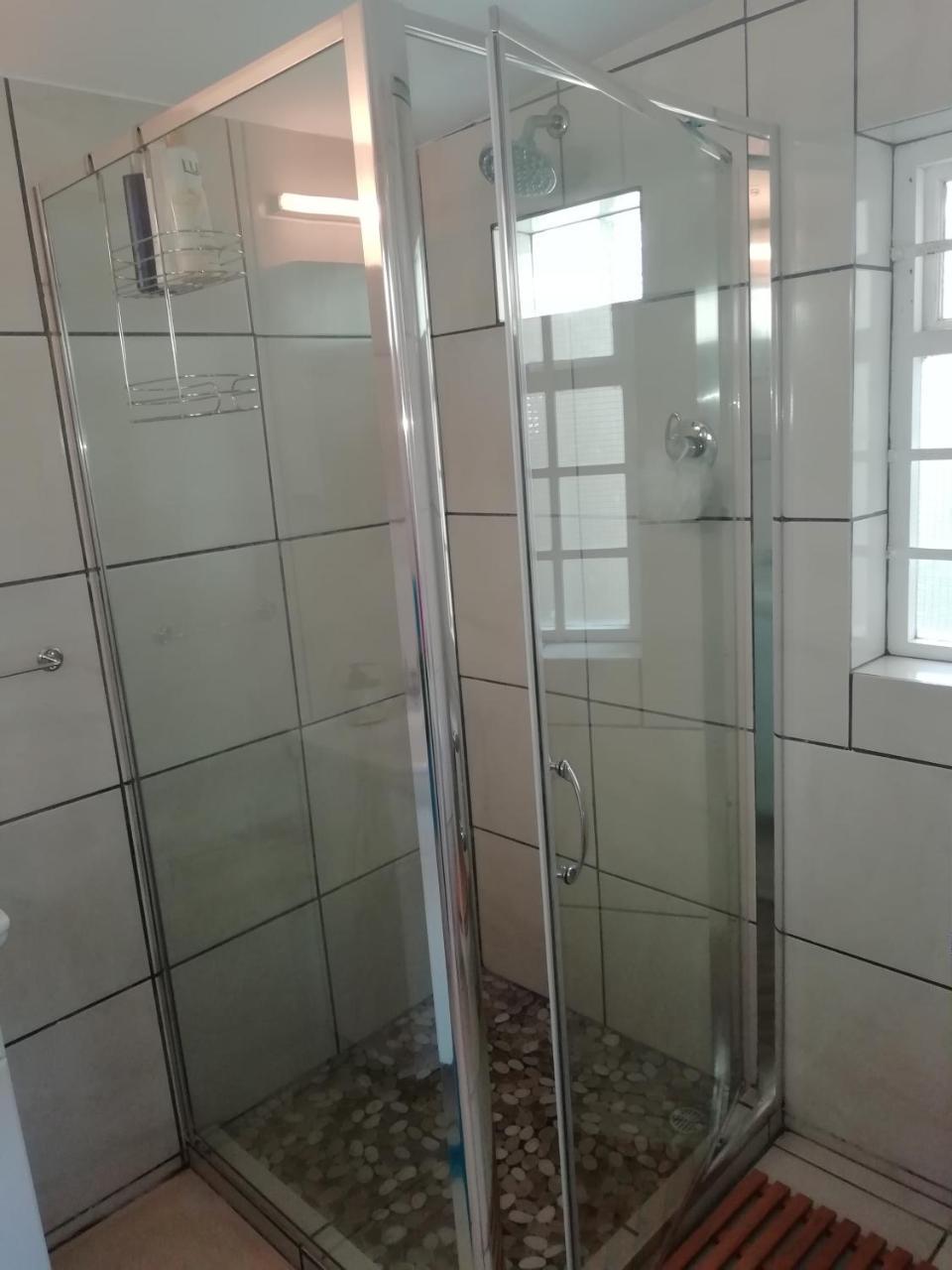 Porcupine Walk Apartment Simonʼs Town Екстериор снимка