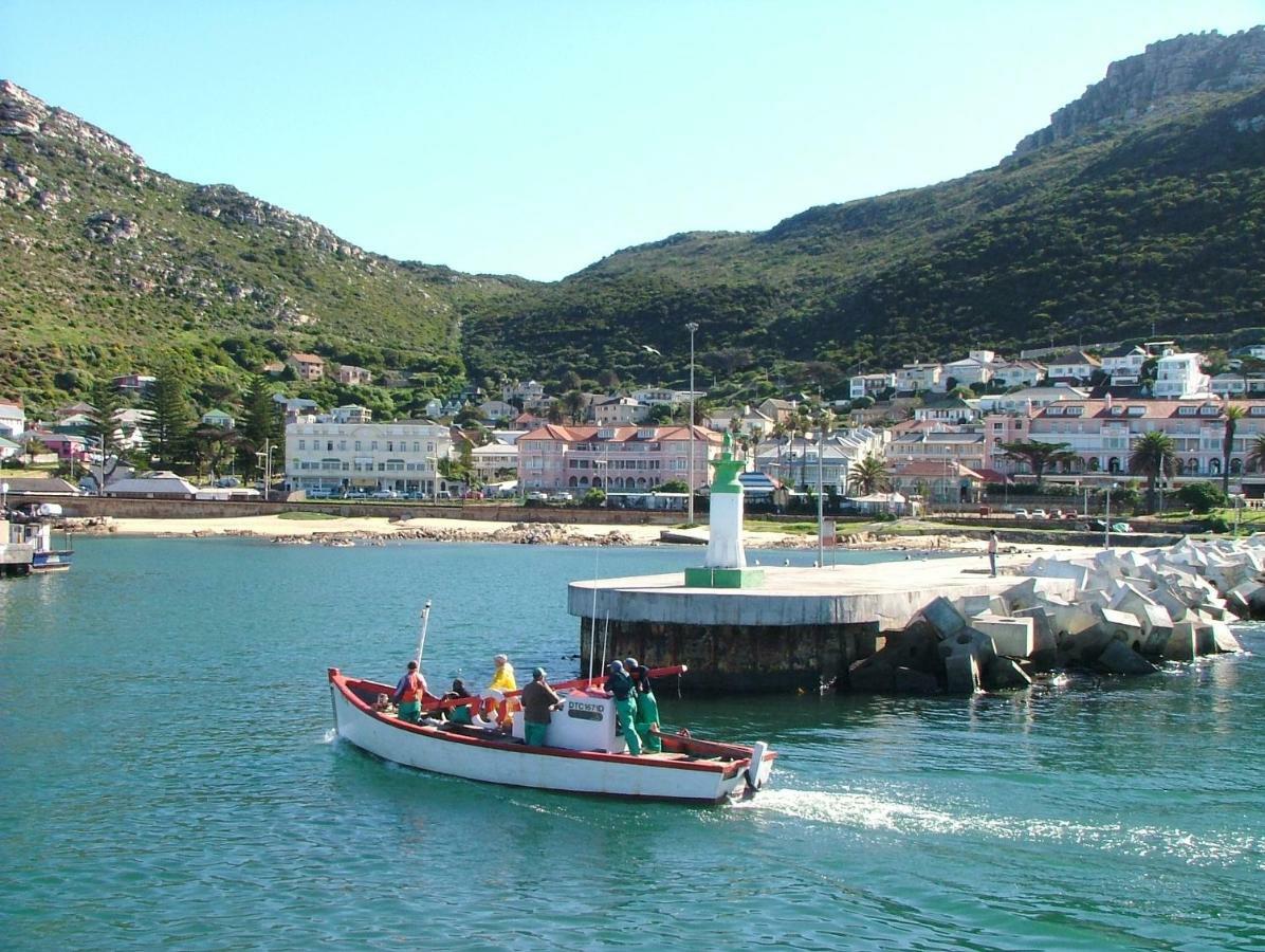 Porcupine Walk Apartment Simonʼs Town Екстериор снимка